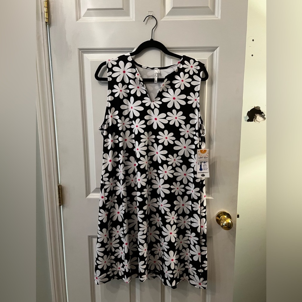 LuluB Daisy Dress - Large